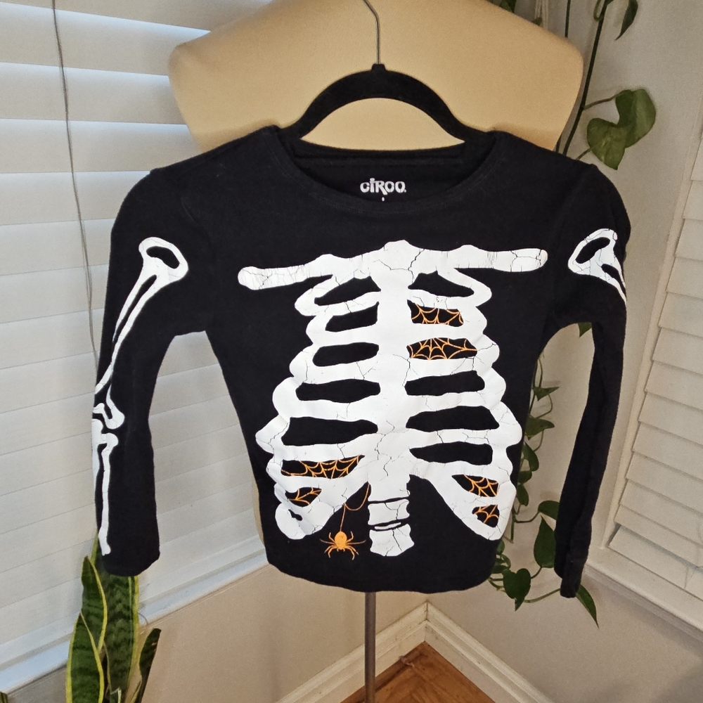 🪴 3 For $15 Circo Black Skeleton Shirt with White and Orange Accents